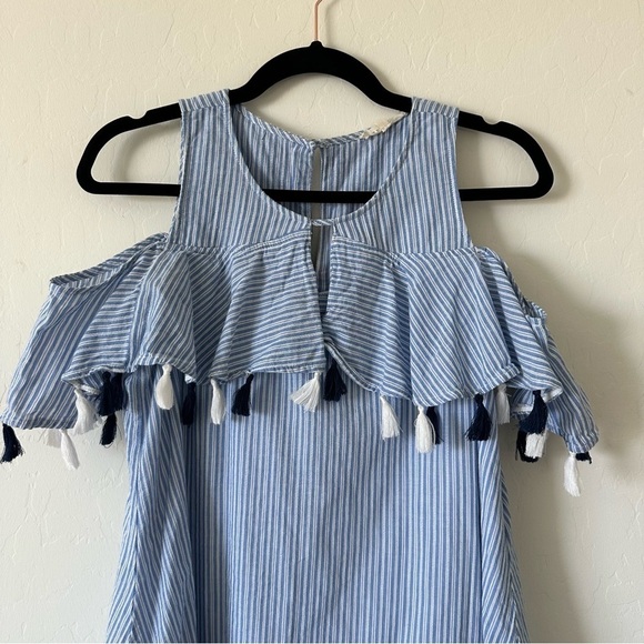 Boho White & Blue Striped Seersucker Cold Shoulder Tassel Mini Dress Size Small - Picture 3 of 7